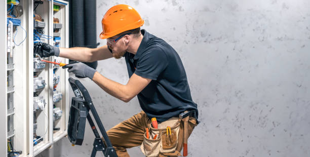 Best Industrial Electrical Services  in Oak Ridge, FL
